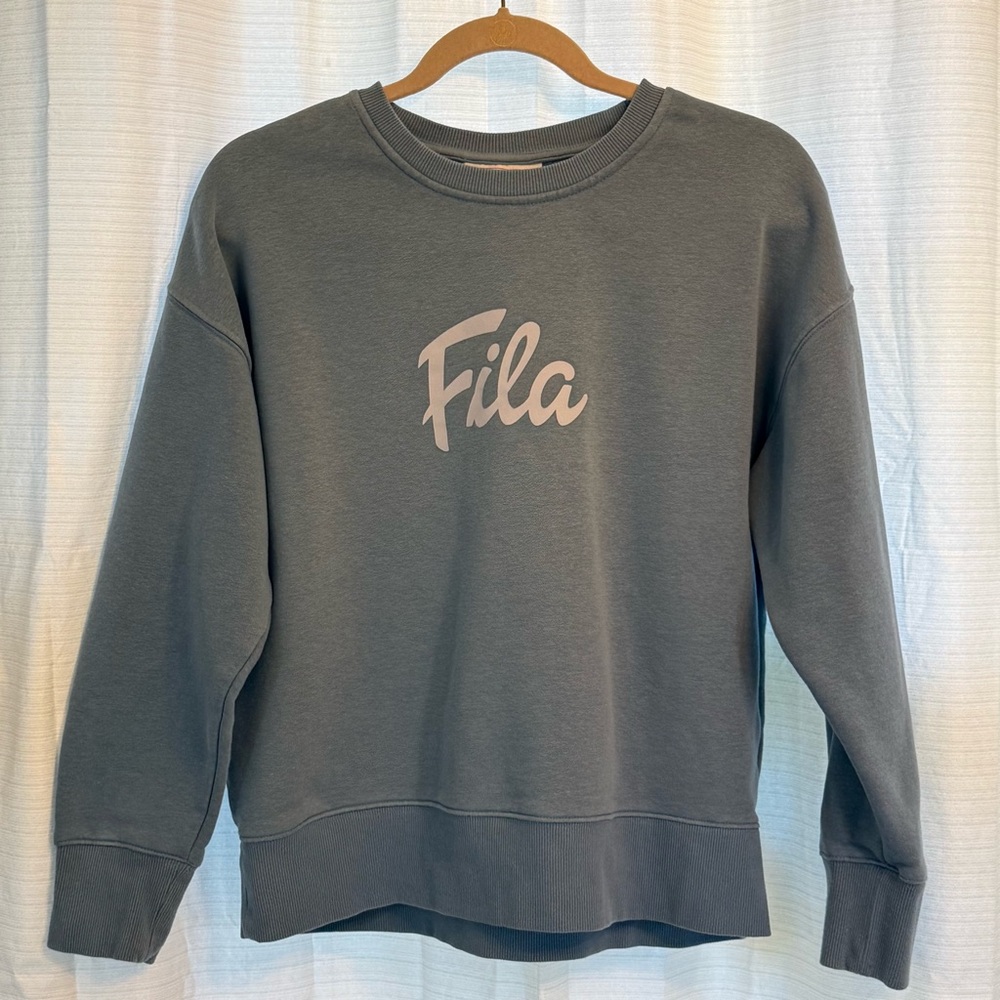 Fila Women's Sweatshirt Size Medium